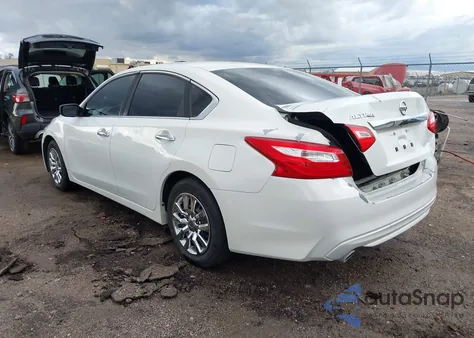 2016 Nissan Altima 2.5/2.5 S/2.5 Sl/2.5 Sr/2.5 Sv z USA, uszkodzony, nr VIN 1N4AL3AP5GN312827
